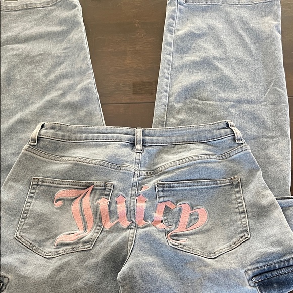Juicy Couture Women's Light Blue Jeans with Pink Logo - Picture 1 of 3